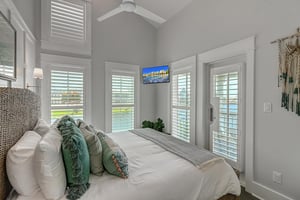 2nd Floor King Primary Suite