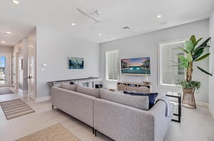 Seating Area, 1st Floor