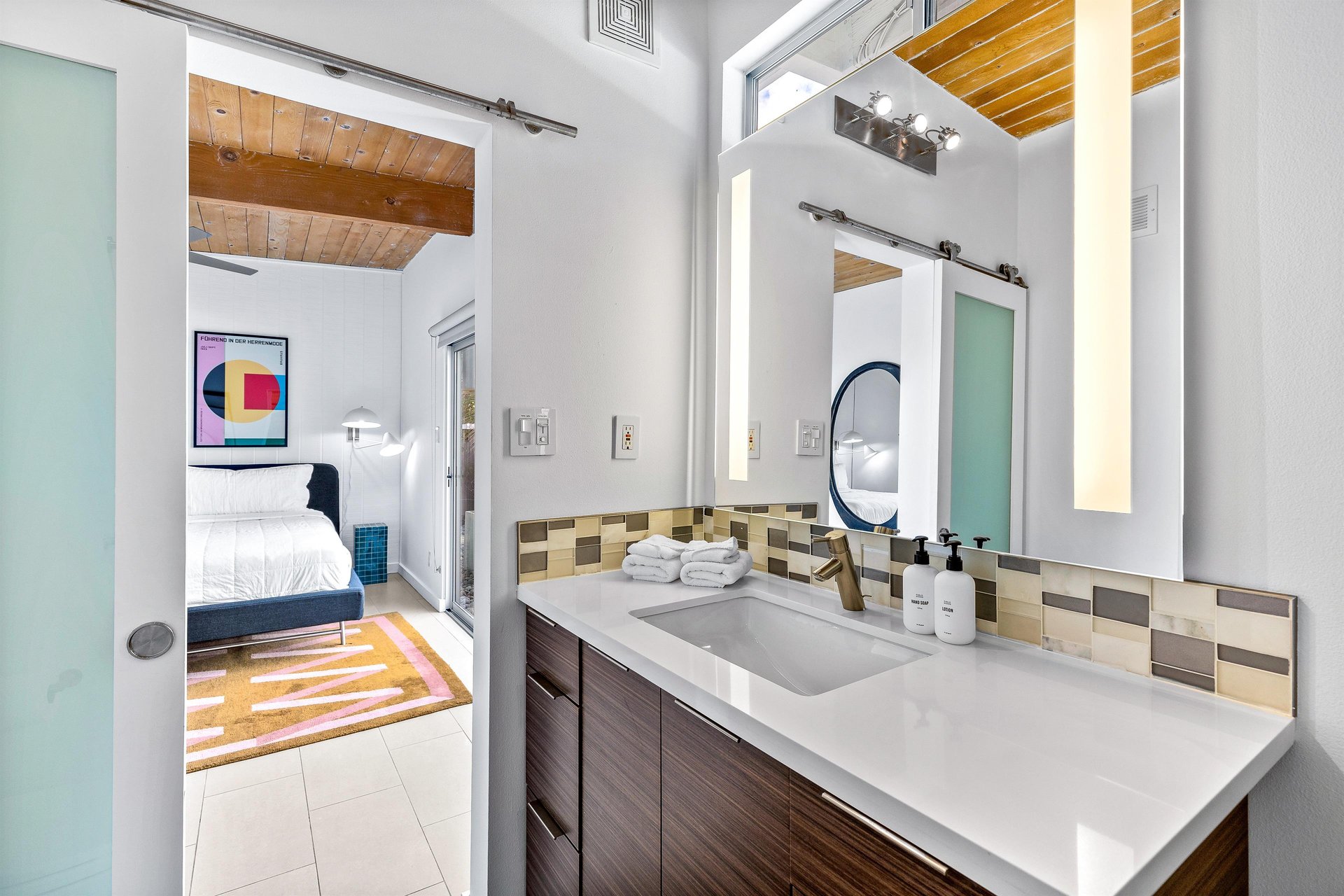 Ensuite guest bath