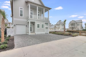 Rear Parking and Shower Nook Access