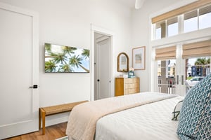 1st King Bedroom, 1st Floor