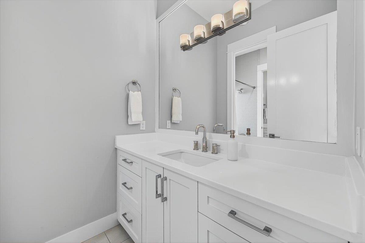 Jack  Jill Bathroom, 2nd Floor