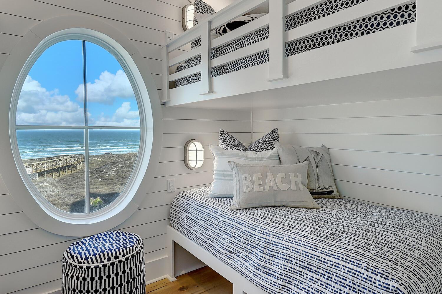 Bunk Loft, 4th Floor