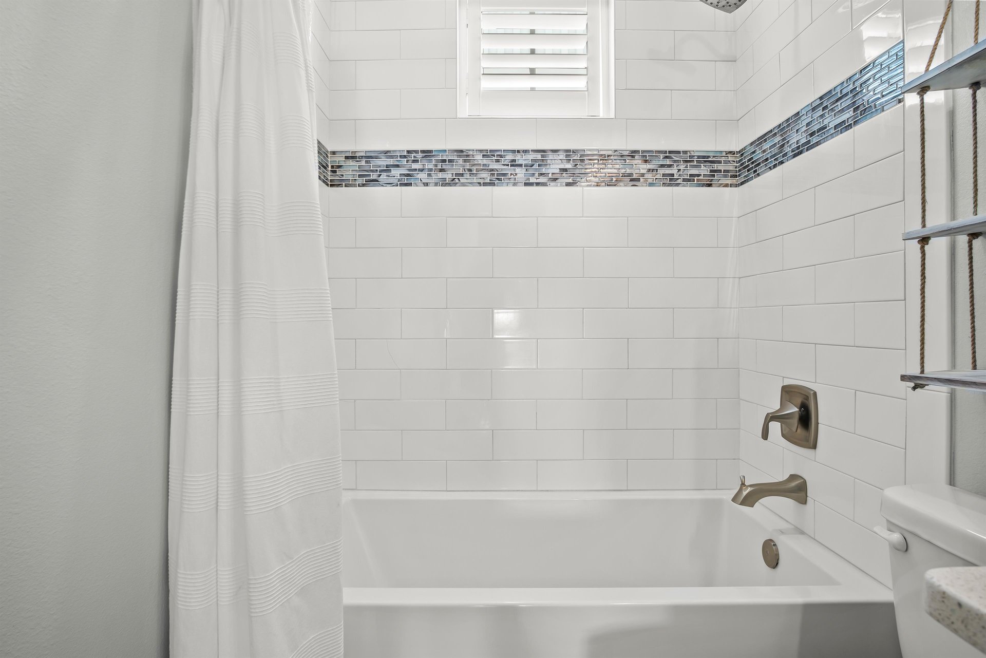 Hallway Bathroom, 1st Floor