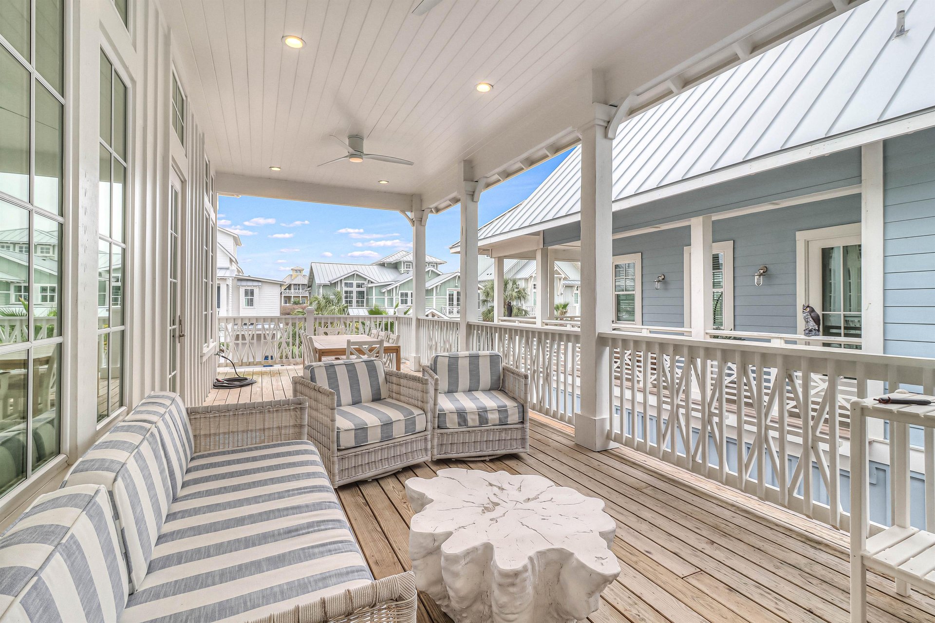 Exterior Seating Area, 2nd Floor Balcony