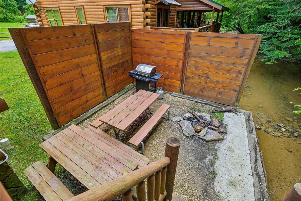 042Patio