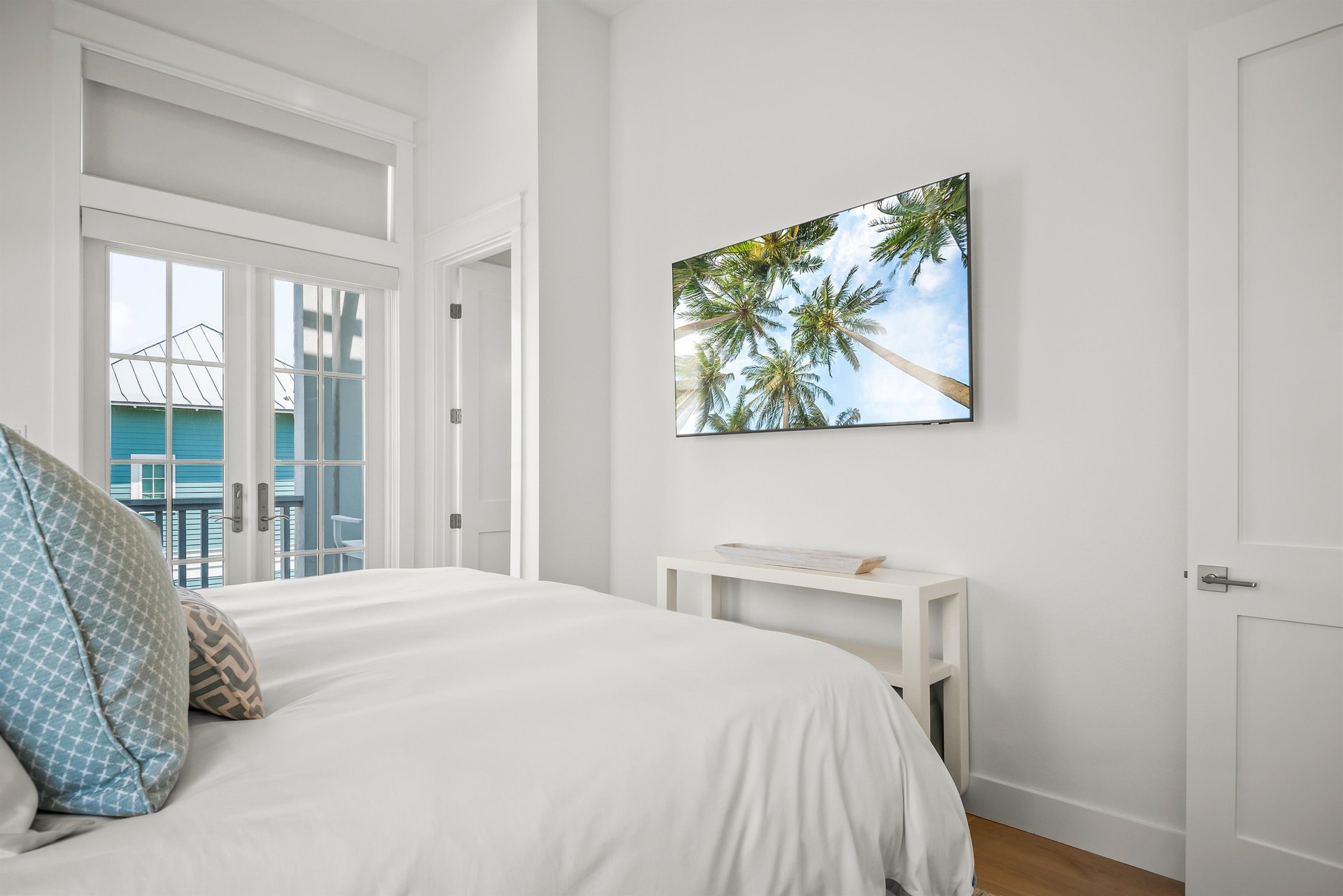 Fourth King Bedroom, 3rd Floor