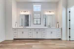 Primary King Bathroom, 2nd Floor
