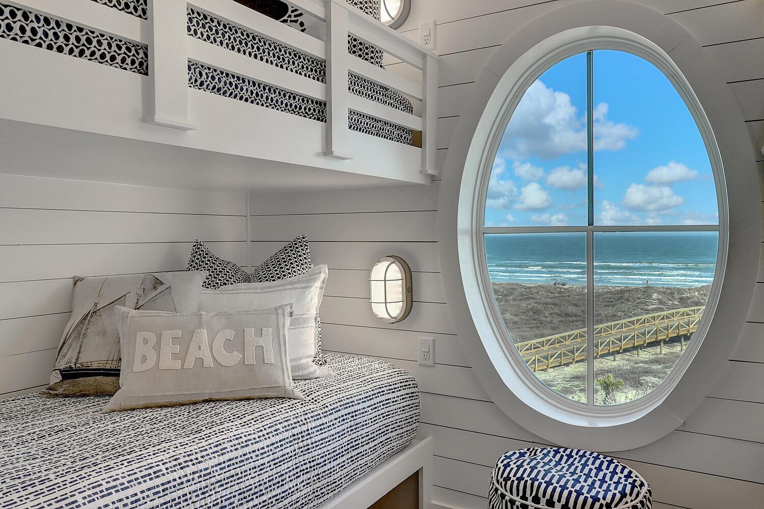 Bunk Loft, 4th Floor