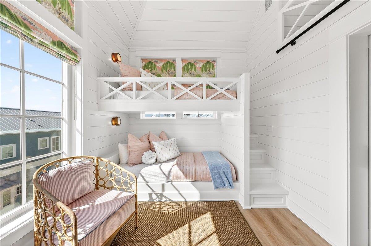 Bunk Bedroom, 4th Floor