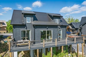 rear view of Lakeview Cabin