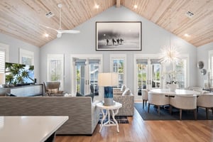 2nd Floor, Living Room