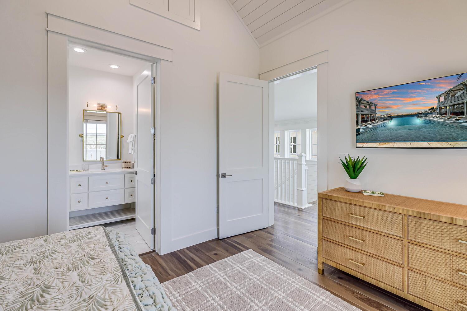 TwinQueen Suite, 2nd Floor