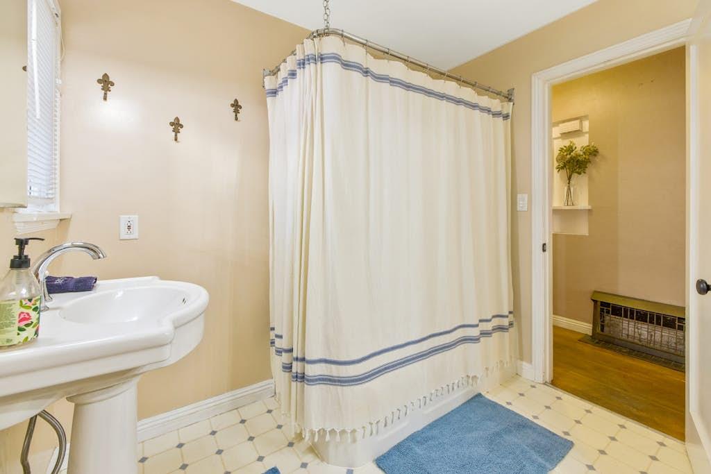 Width1280
