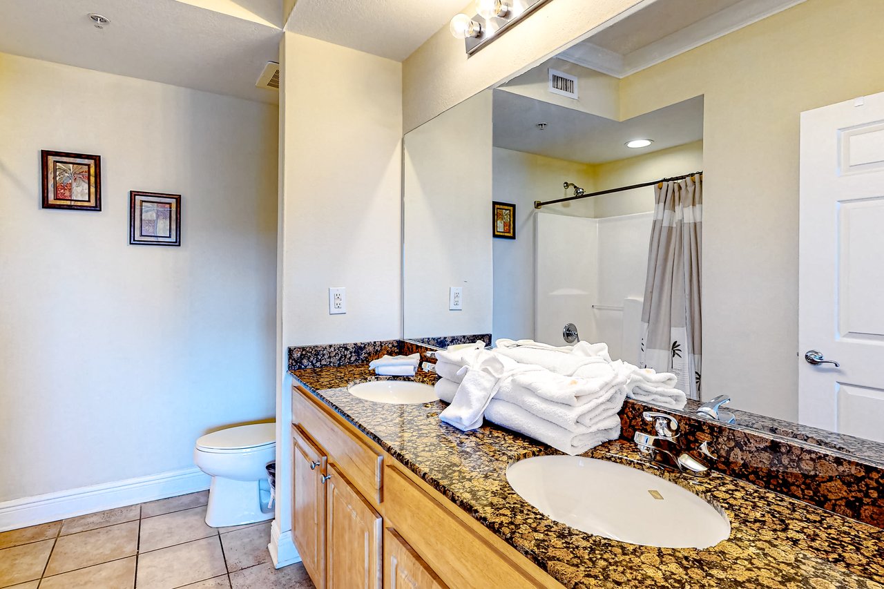 Crystal Tower 807 13