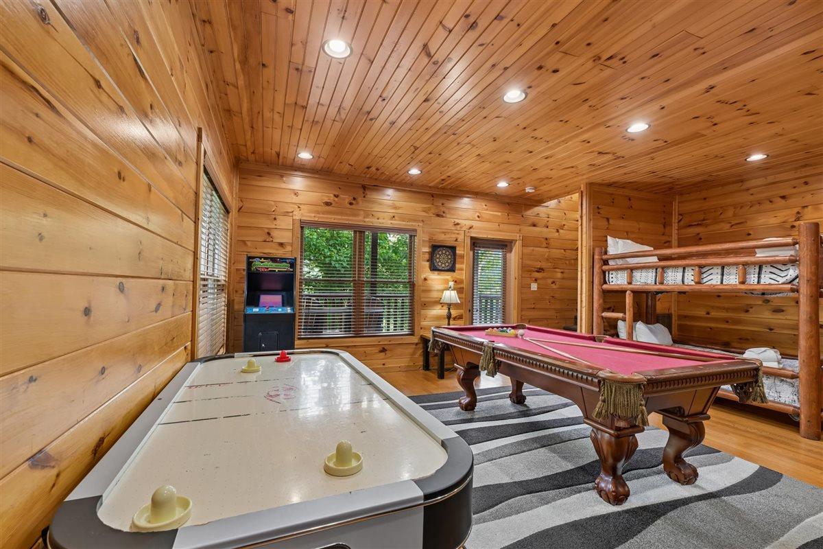 26Recreation Room