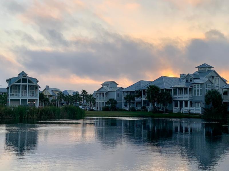 Family_Friends_Sunrise