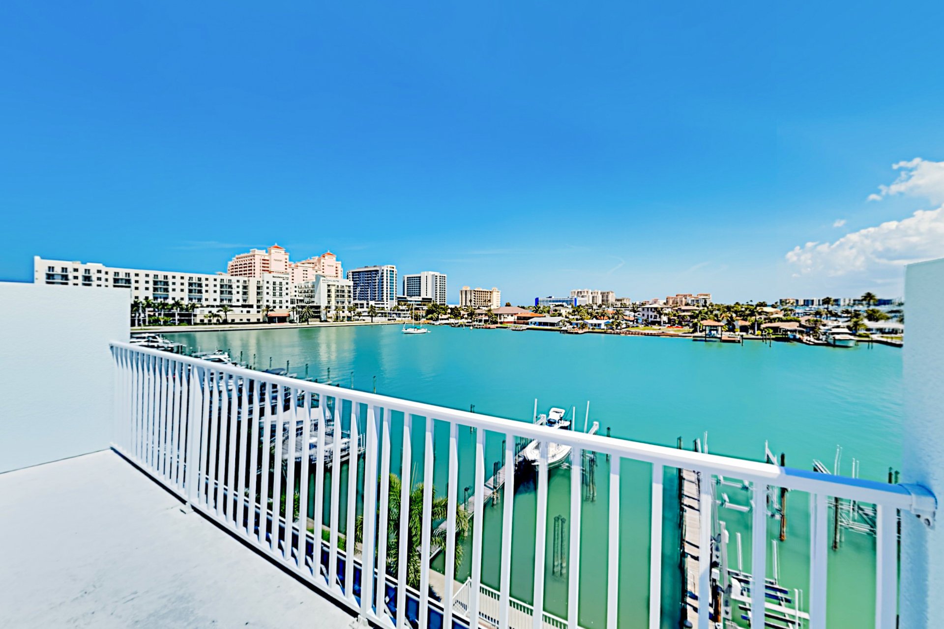 Sunshine amp Beachin 3 31