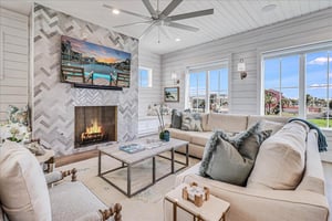 Main Living Area, 2nd Floor