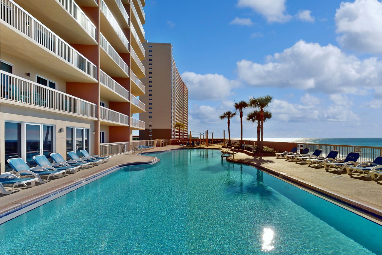 Sunrise Beach 2104  Beachfront Condo 2