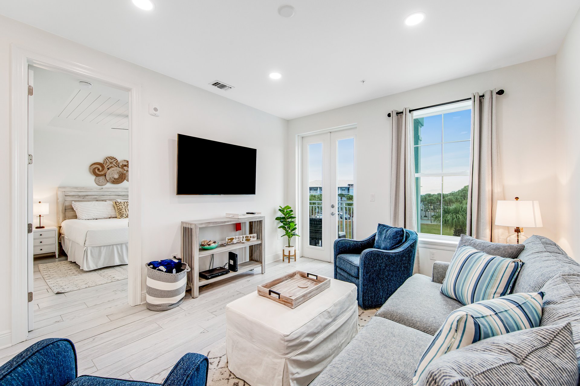 Gulf Place Residence 207 1