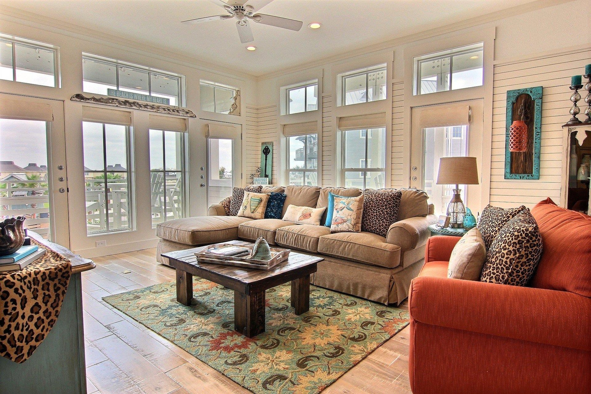 Living RoomBalcony Access