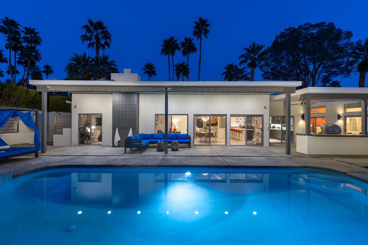 Swim under the stars