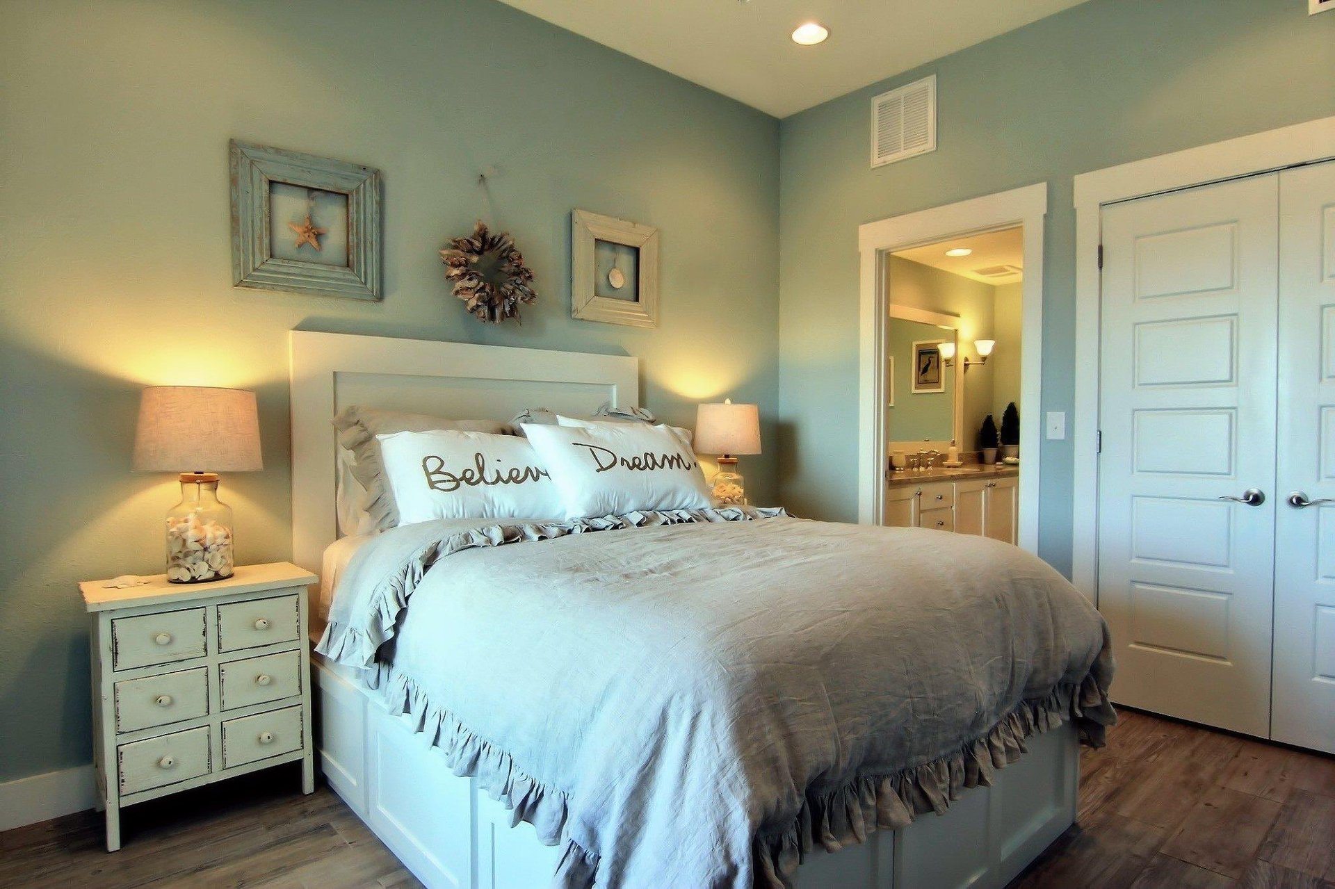 Queen Bedroom, 1st Floor