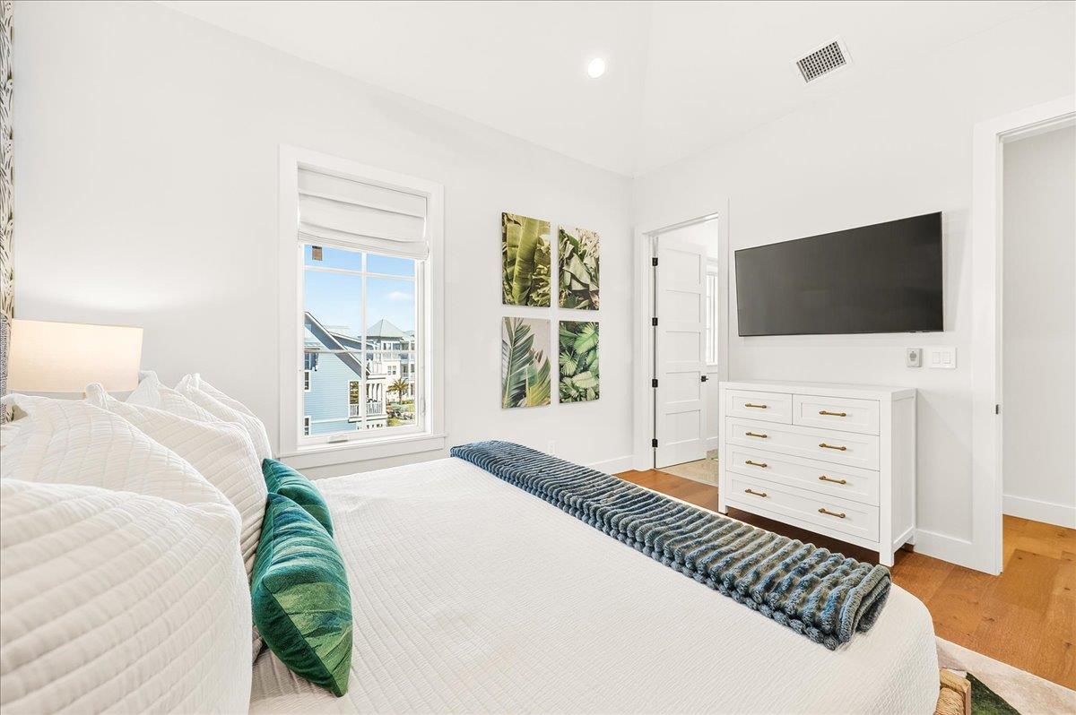 3rd King Bedroom, 3rd Floor