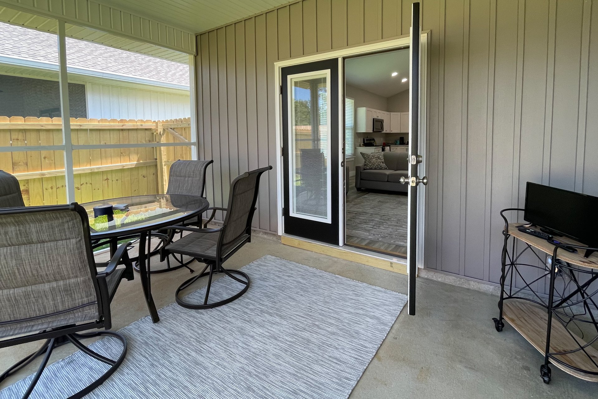 Sea Glass Retreat 19