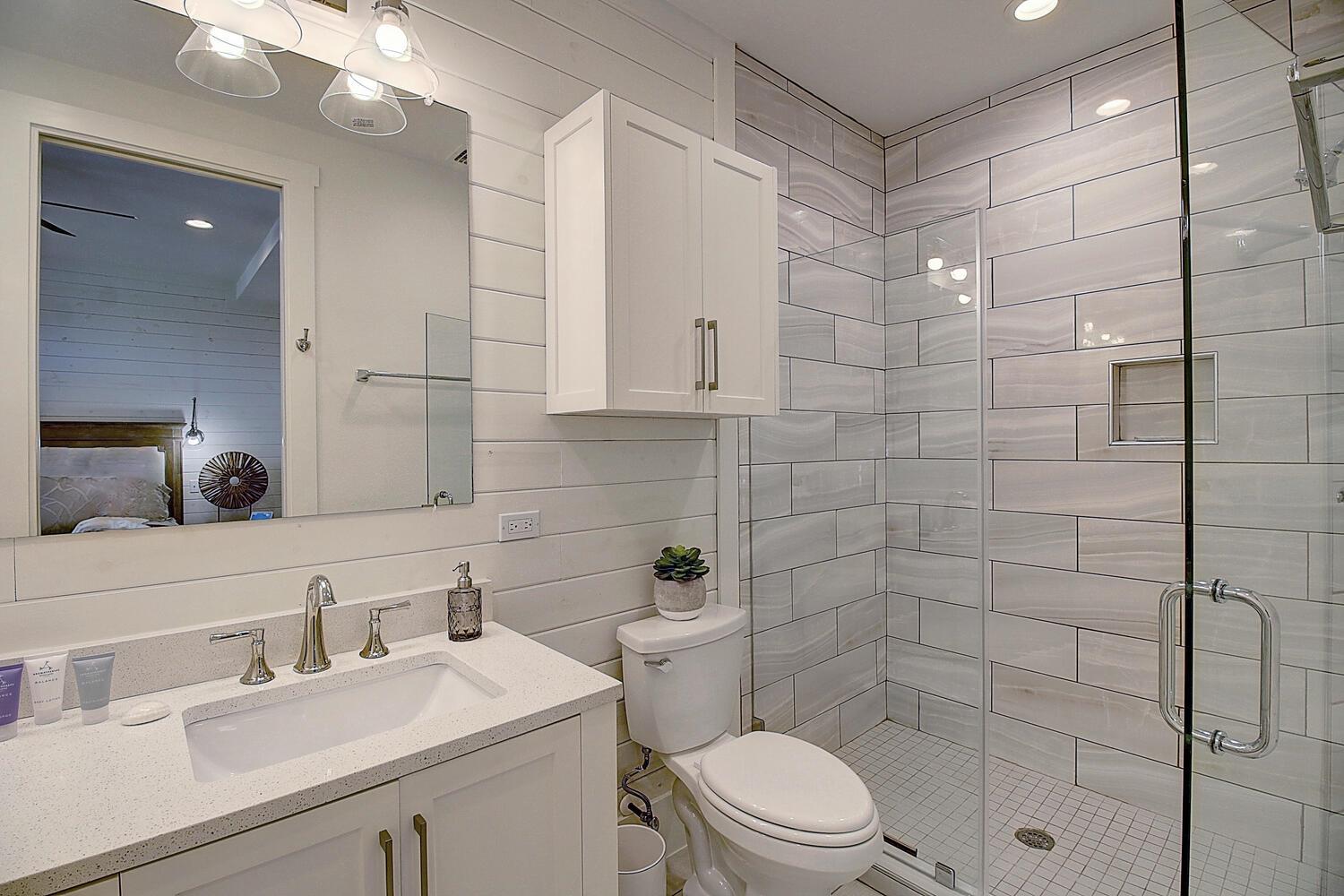 2nd Floor, Primary King Bathroom