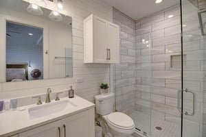 2nd Floor, Primary King Bathroom