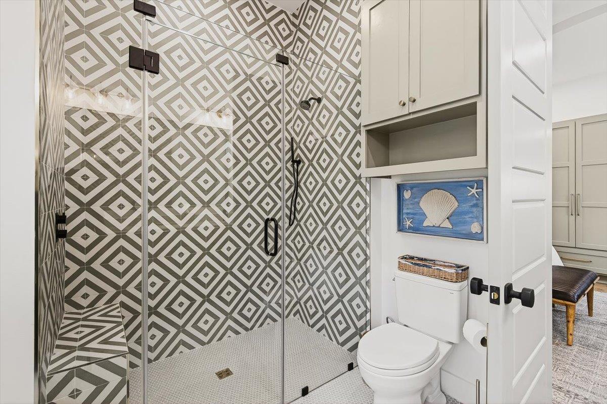 3rd King Ensuite, 2nd Floor