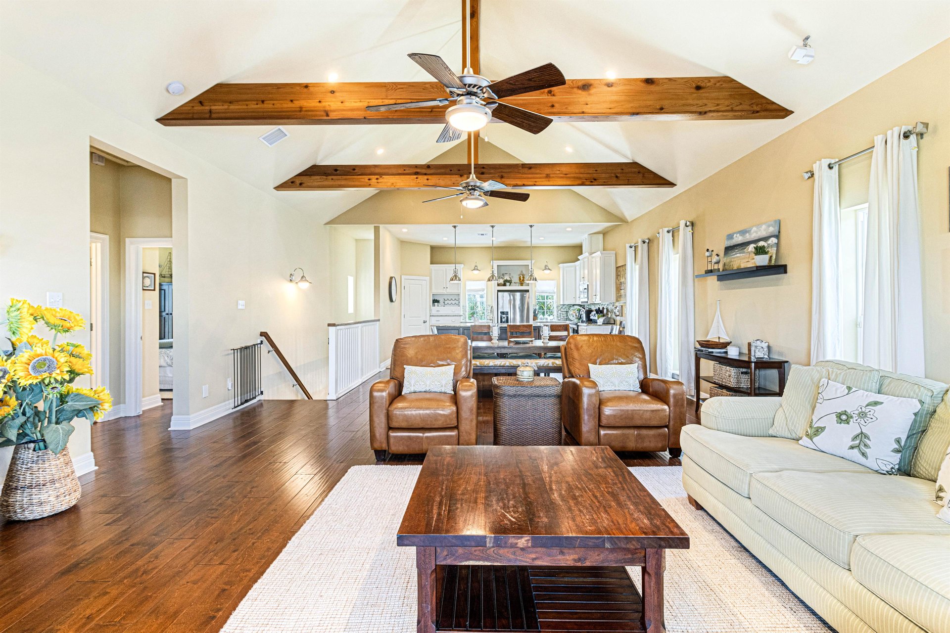 Living Area, 2nd Floor