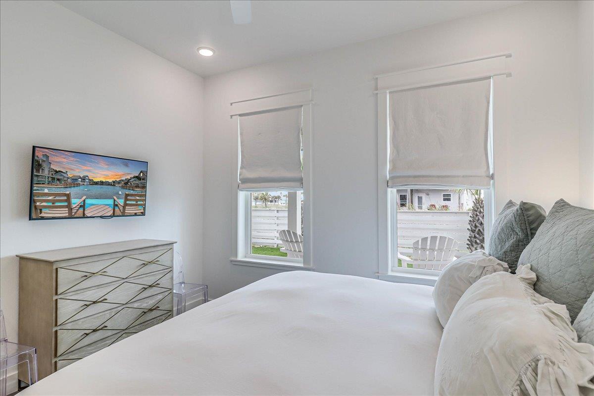 Second King Bedroom, 1st Floor