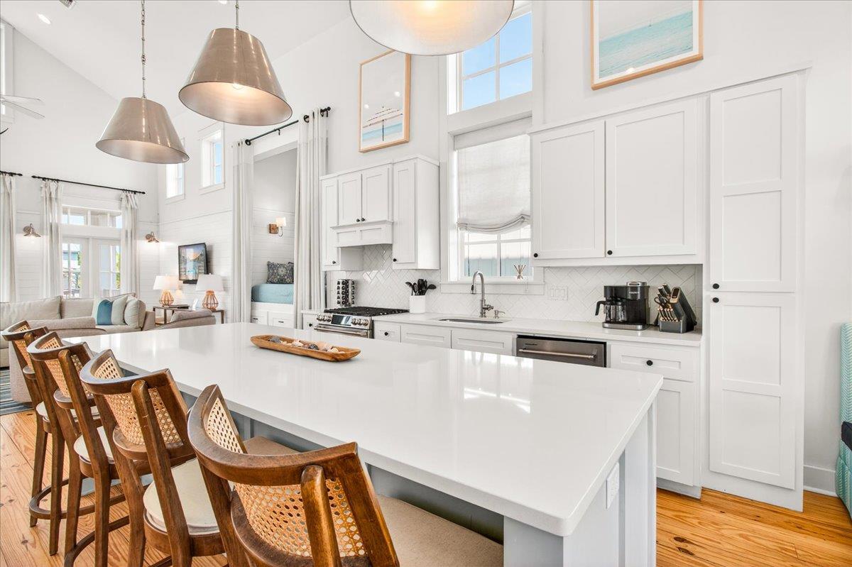 2nd Floor, Kitchen