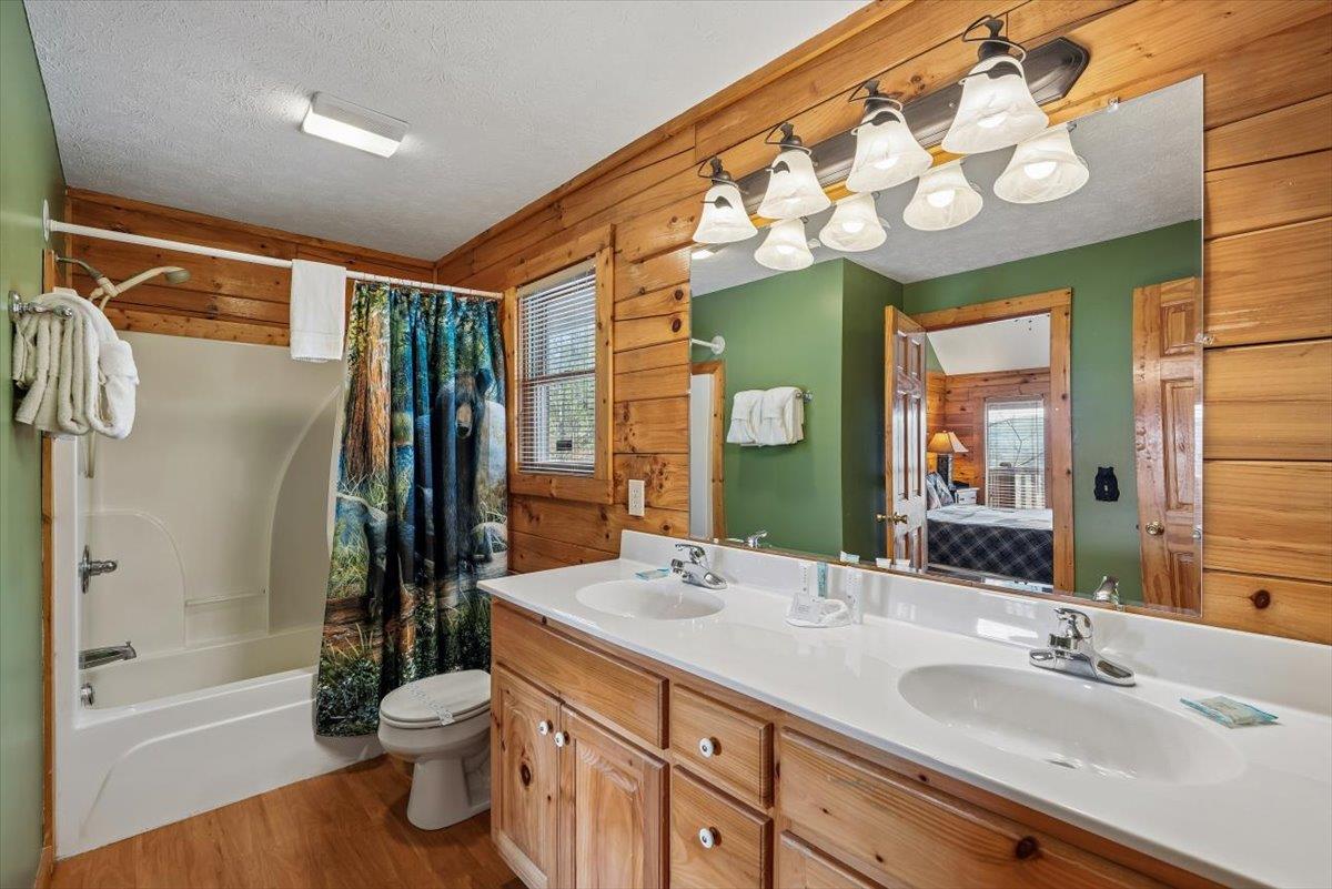 29Primary Bath