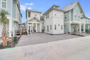 Sunday Funday, Front Exterior