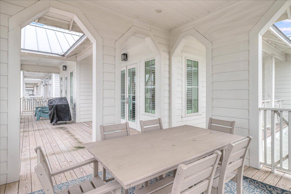 Spacious Balcony with Gathering Space, 2nd Floor