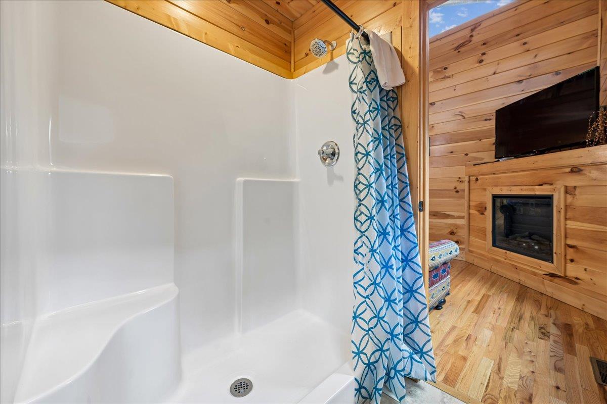 19Bath
