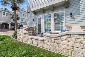 Private 1st Floor Patio