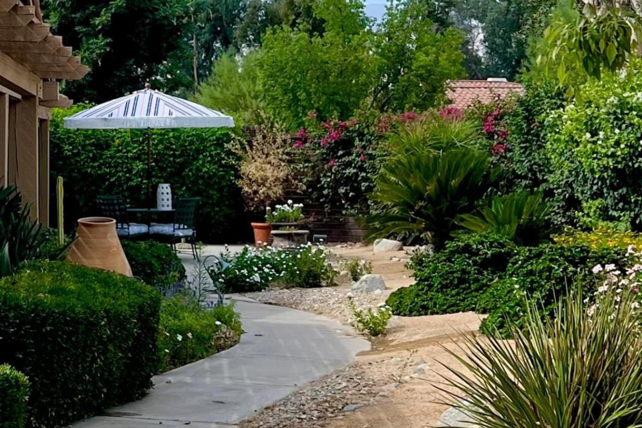 Width1280
