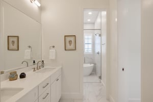 2nd Floor, Primary King Bathroom