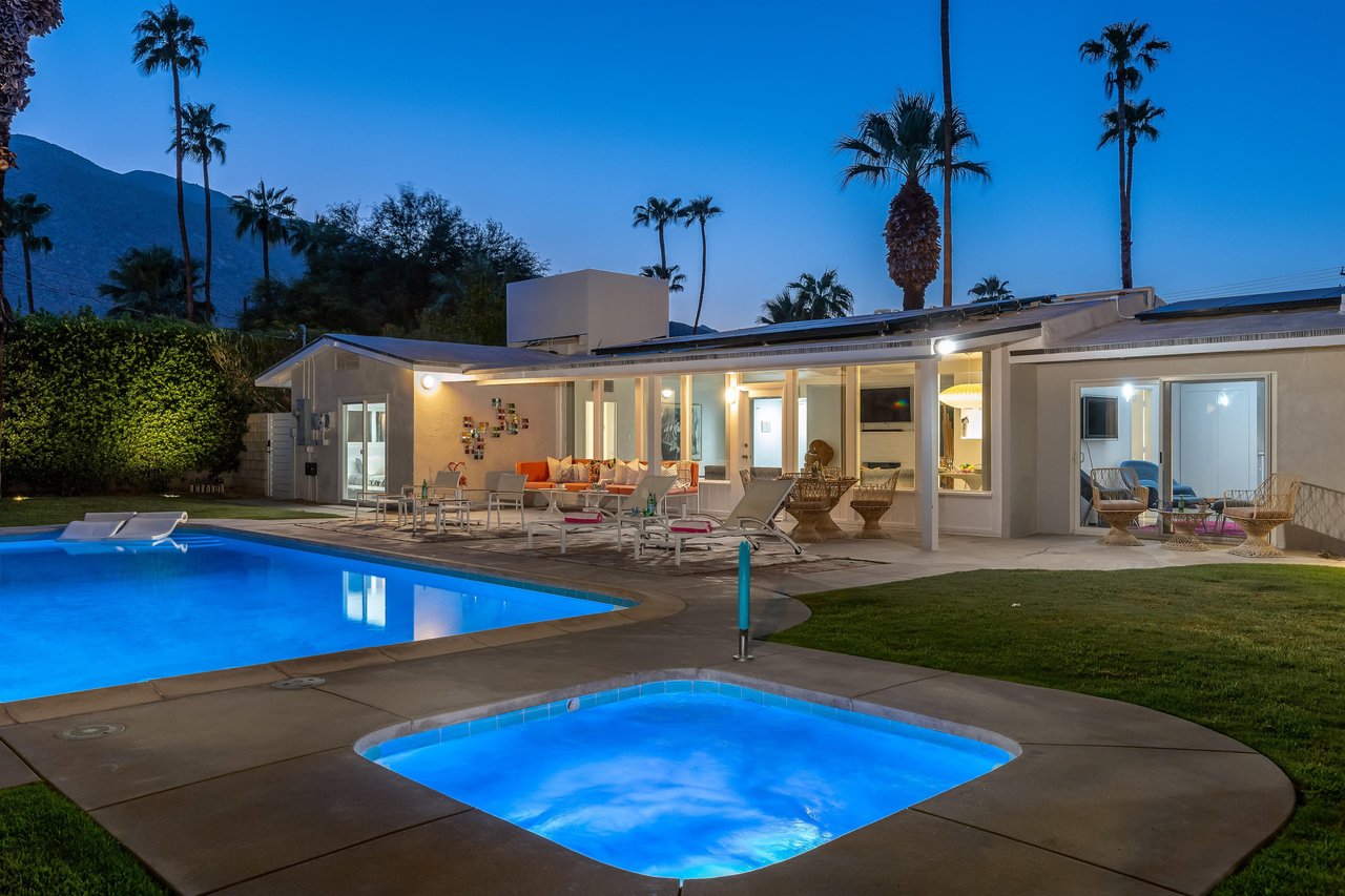 Soak under the stars