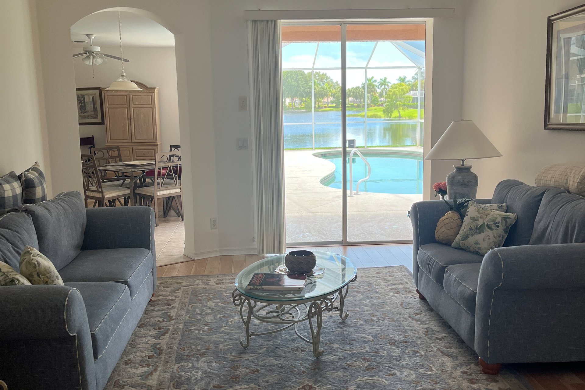 Destination Beach Stroll 24