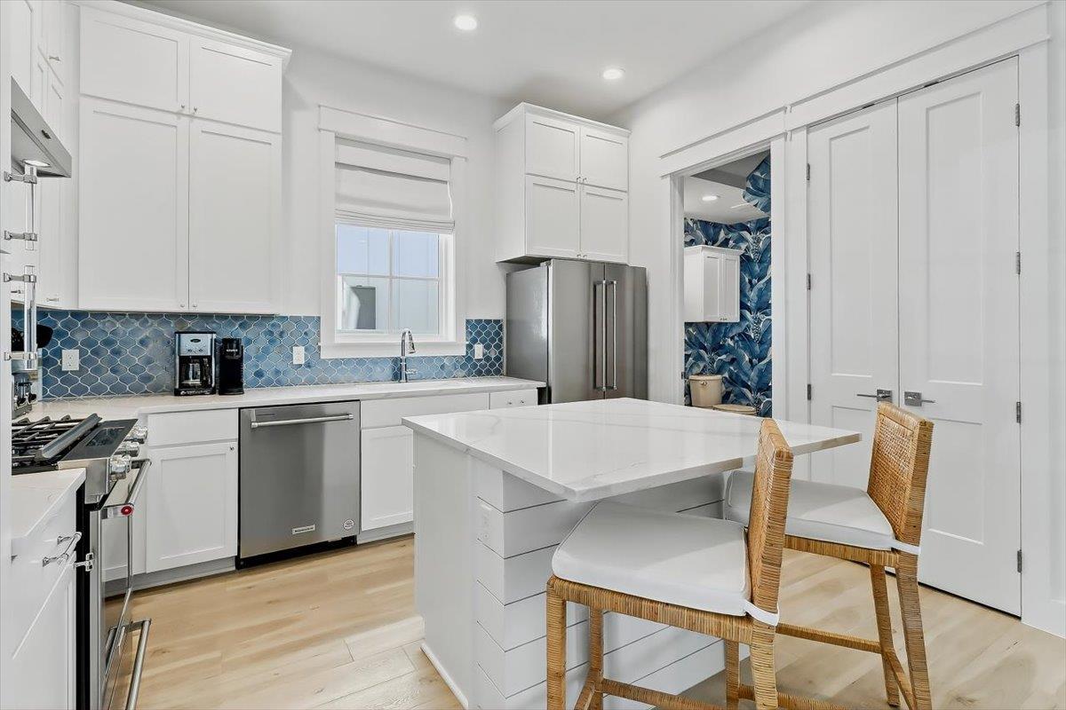 1st Floor, Kitchen
