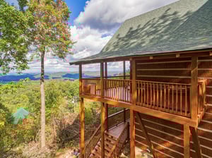 EllaVation, a 3 bedroom cabin rental located in Gatlinburg