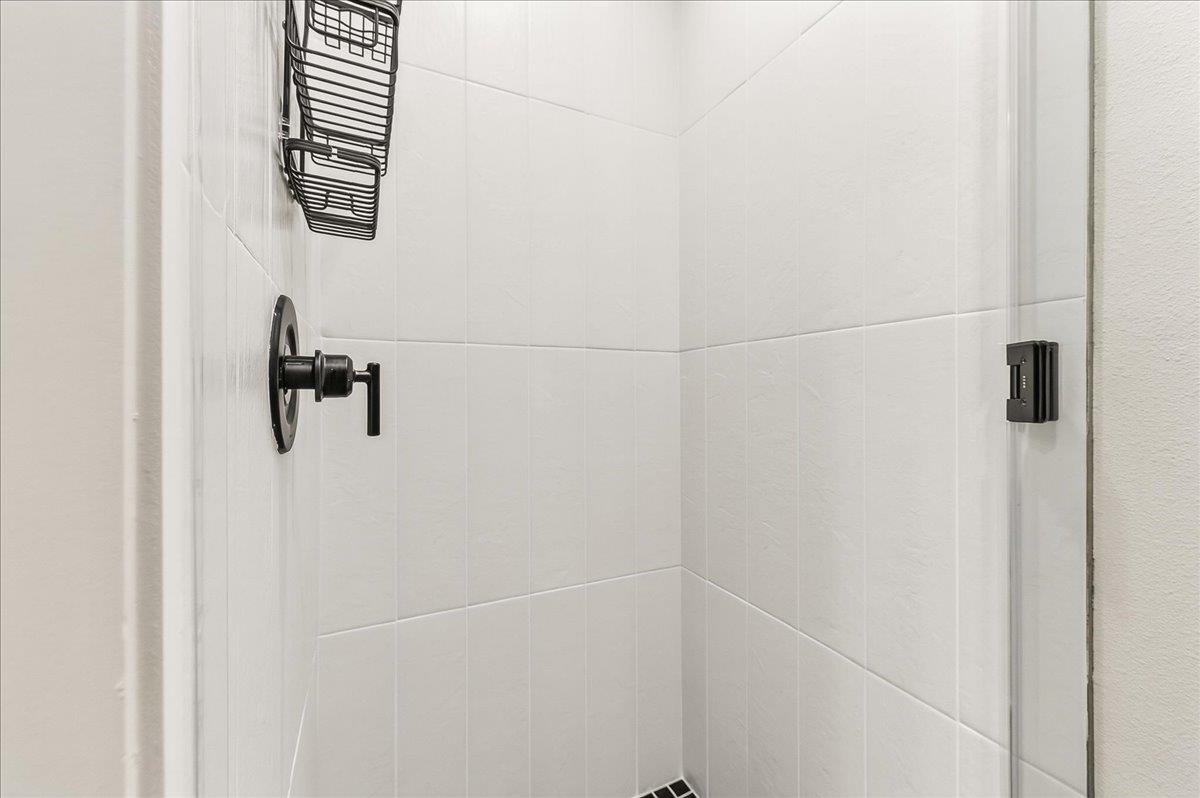 2nd Floor, King Bedroom