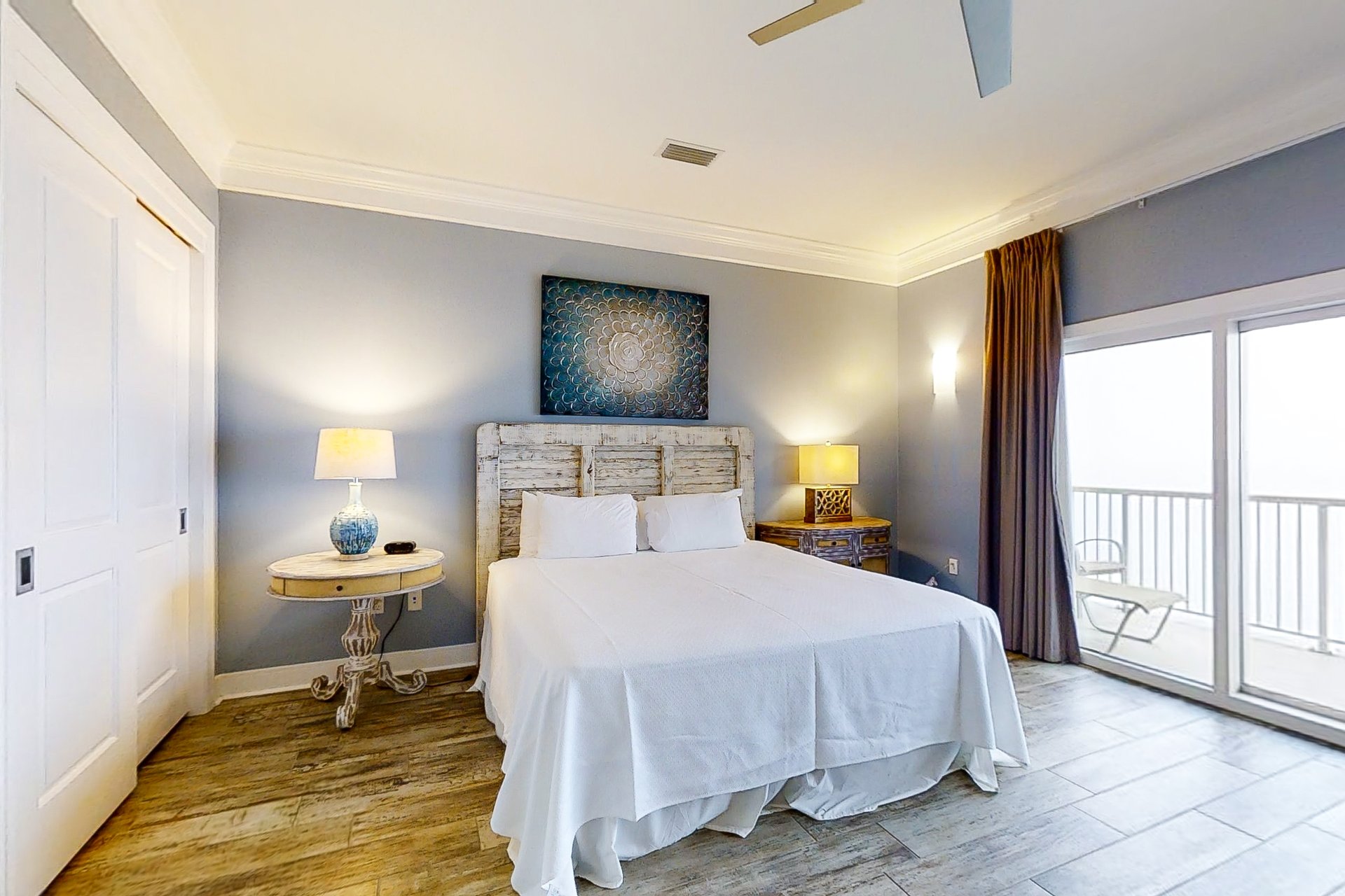 Escapes to the Shores Penthouse 1803 17