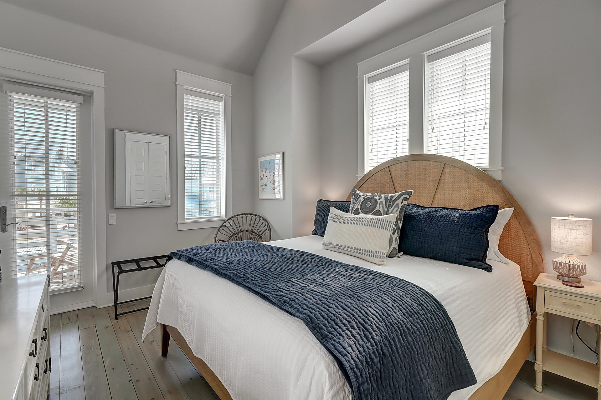 King Bedroom, 2nd Floor